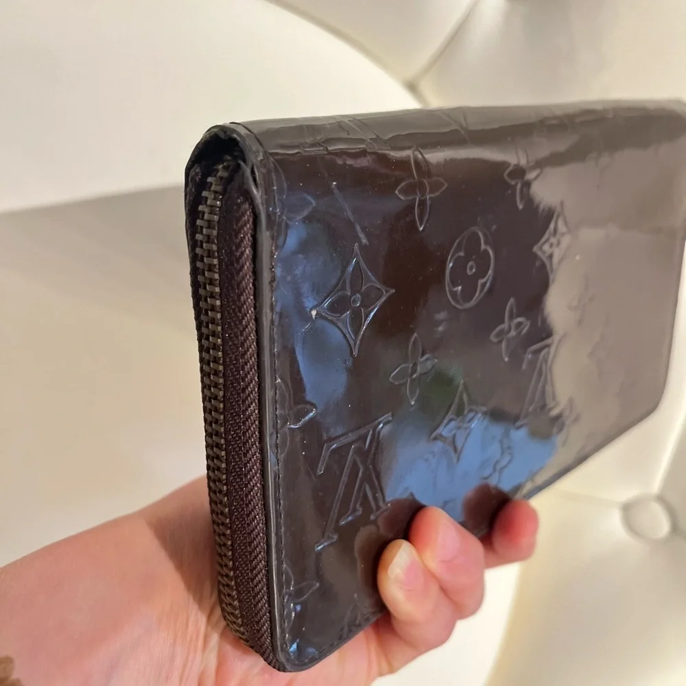 Louis Vuitton Brown Key Holder with Embossed Monogram